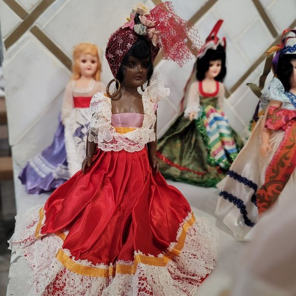 Alco dolls of the world set of 10. various conditions very ornate and pretty - Picture 10 of 16